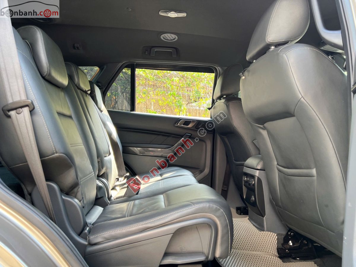 Bán ô tô Ford Everest Titanium 2.2L 4x2 AT - 2017 - xe cũ