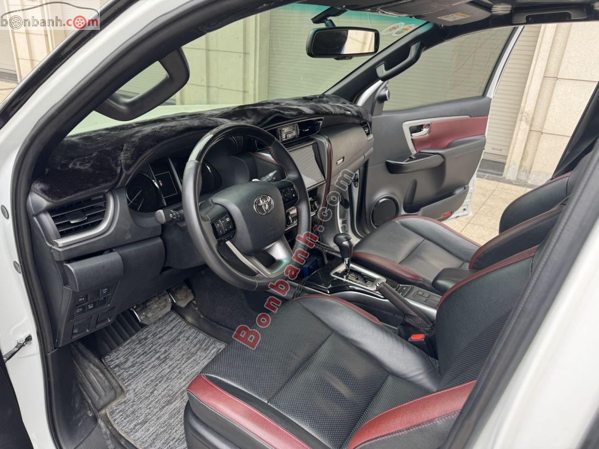 Bán ô tô Toyota Fortuner Legender 2.4L 4x2 AT - 2024 - xe cũ
