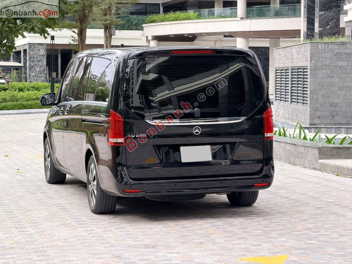 Bán ô tô Mercedes Benz V class V250 Luxury - 2022 - xe cũ