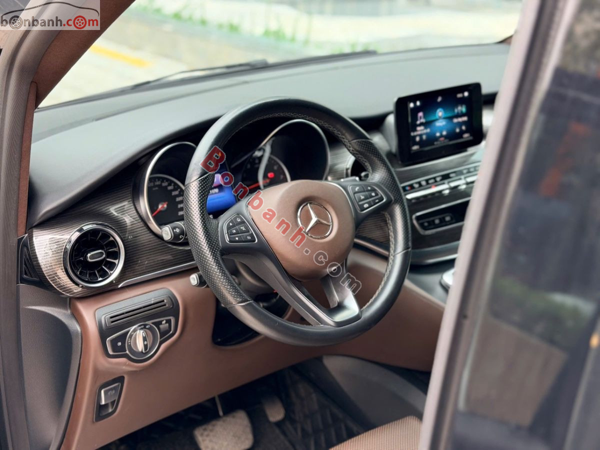 Bán ô tô Mercedes Benz V class V250 Luxury - 2022 - xe cũ