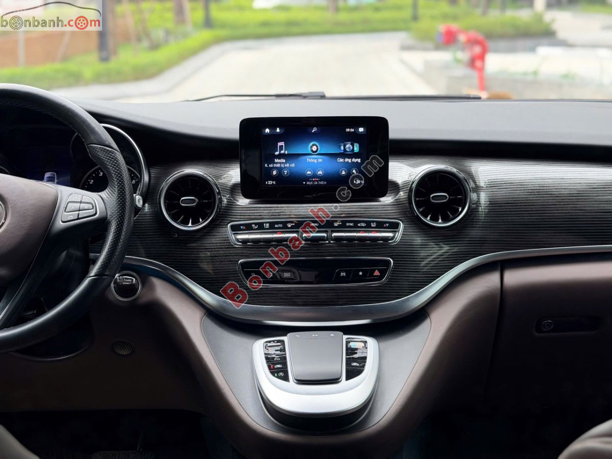 Bán ô tô Mercedes Benz V class V250 Luxury - 2022 - xe cũ