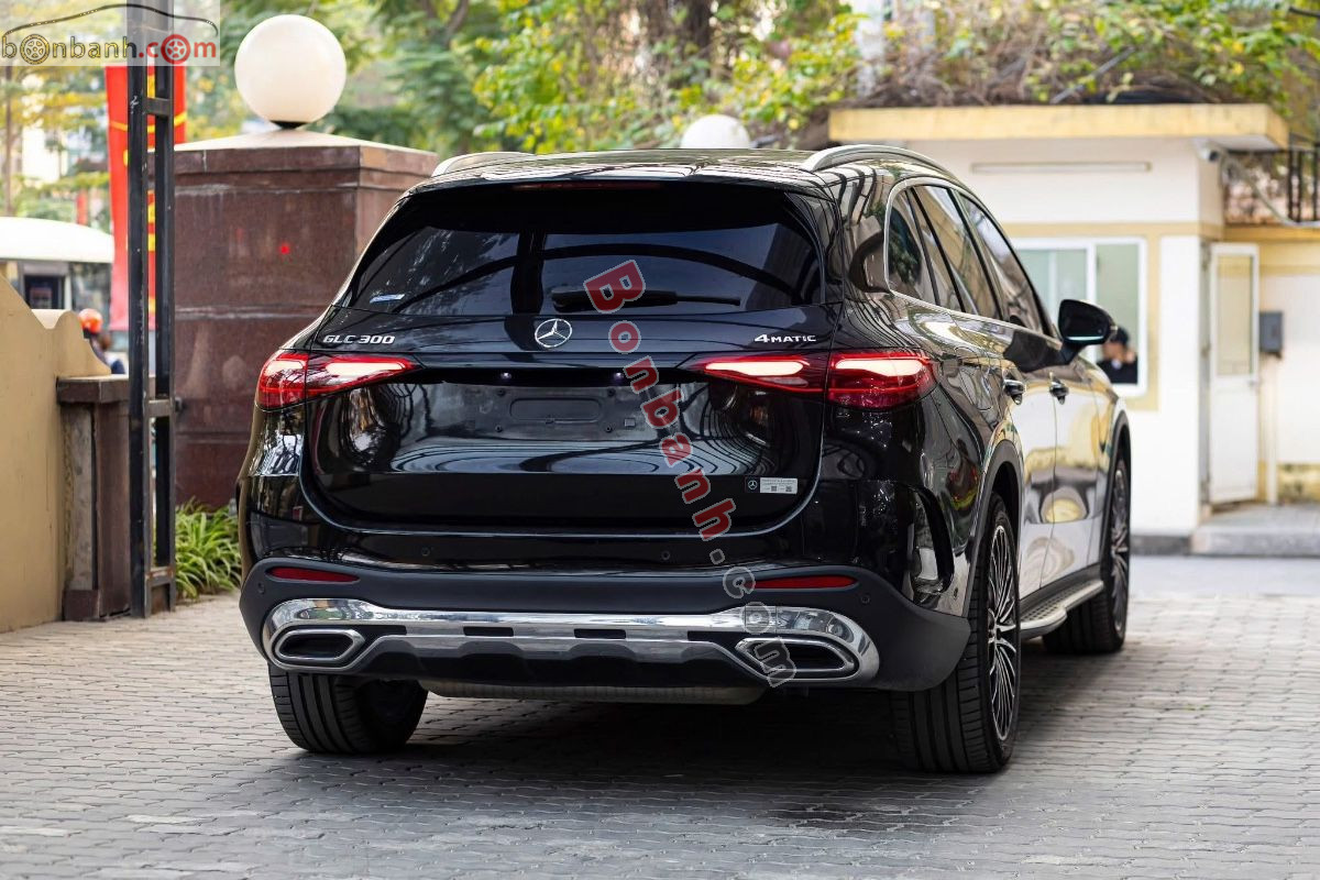 Bán ô tô Mercedes Benz GLC 300 4Matic - 2023 - xe cũ
