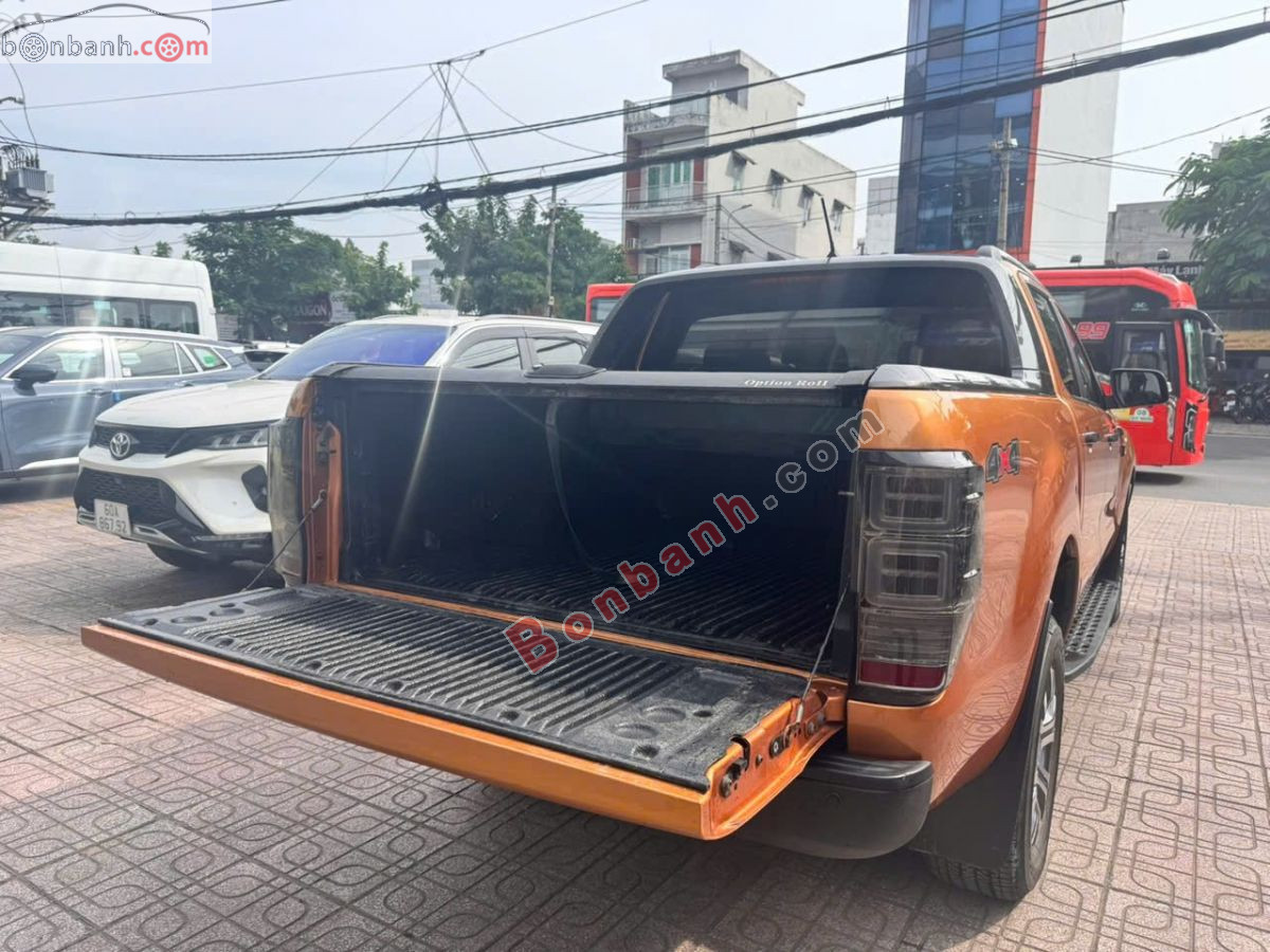 Bán ô tô Ford Ranger Wildtrak 2.0L 4x4 AT - 2018 - xe cũ