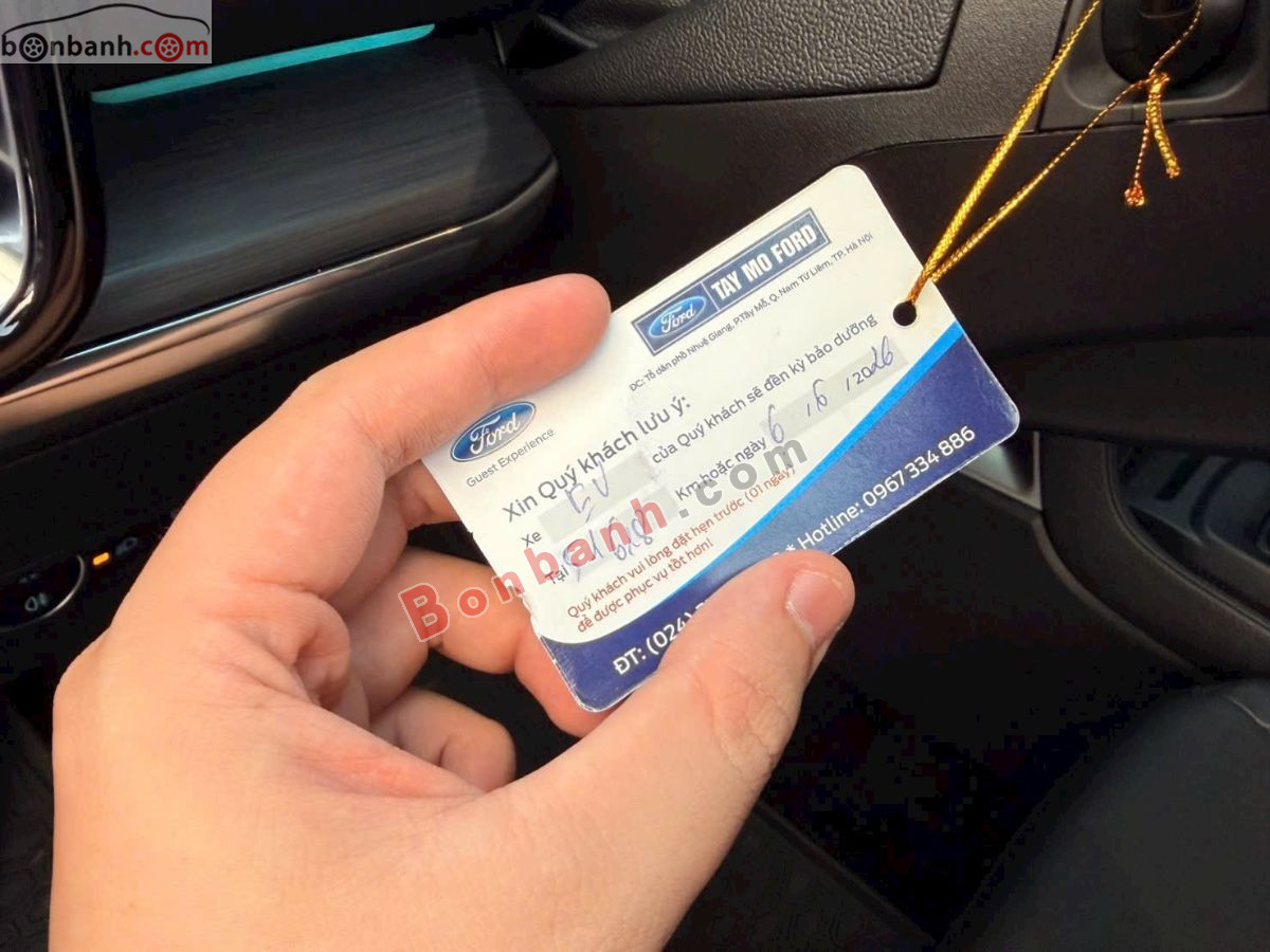 Bán ô tô Ford Everest Titanium 2.0L 4x2 AT - 2022 - xe cũ