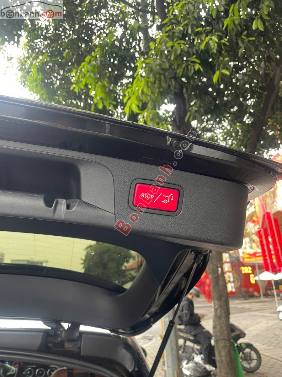 Bán ô tô Mercedes Benz GLC 250 4Matic - 2018 - xe cũ