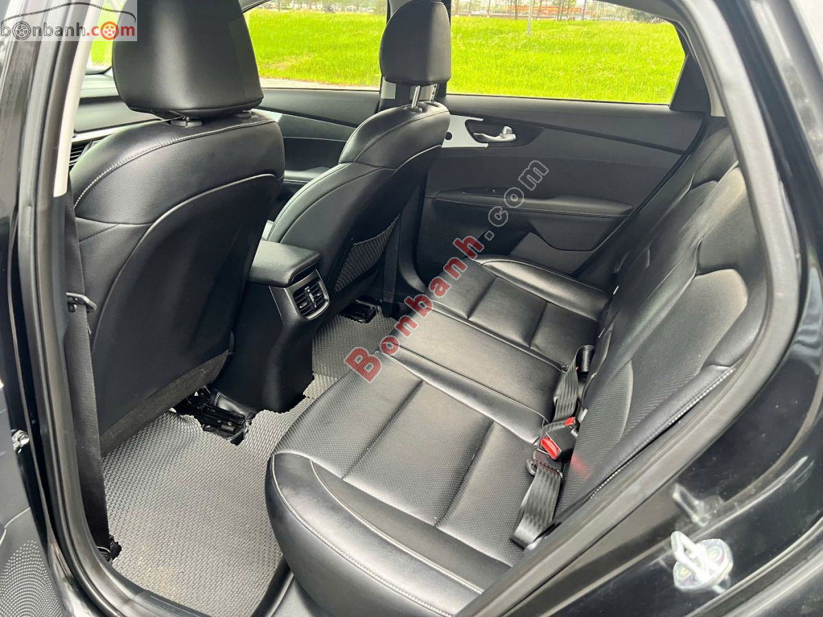 Bán ô tô Kia Cerato 1.6 MT - 2021 - xe cũ