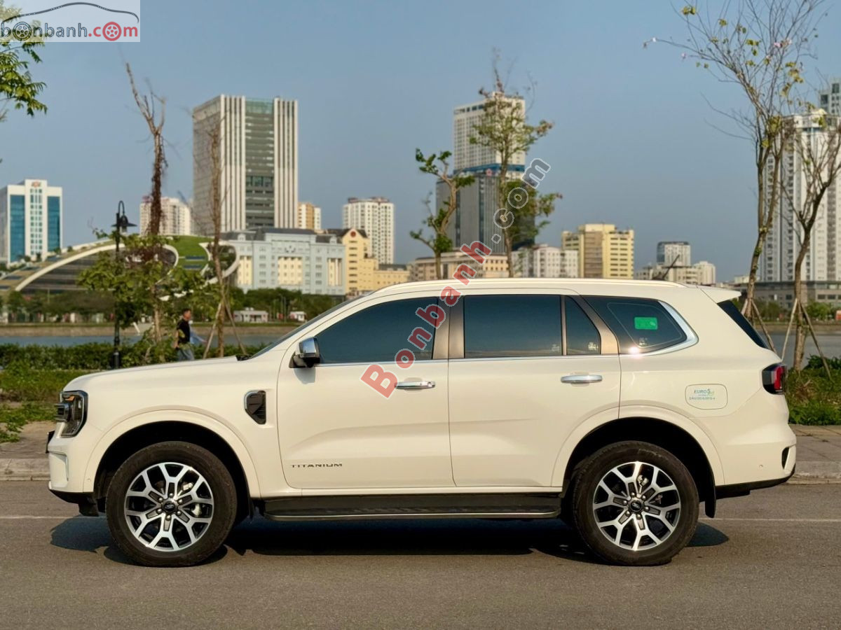 Bán ô tô Ford Everest Titanium Plus 2.0L 4x4 AT - 2024 - xe cũ