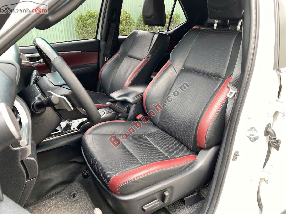 Bán ô tô Toyota Fortuner Legender 2.4L 4x2 AT - 2024 - xe cũ