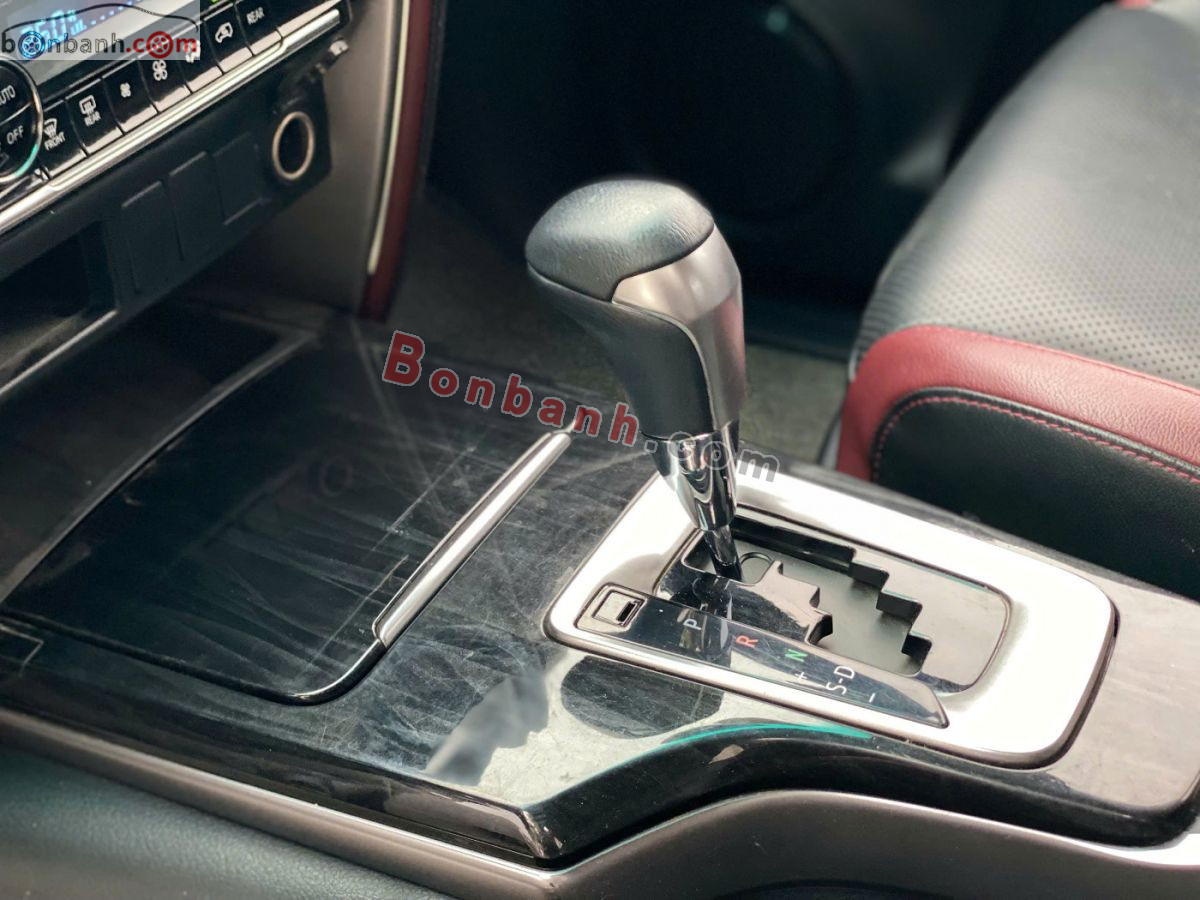 Bán ô tô Toyota Fortuner Legender 2.4L 4x2 AT - 2024 - xe cũ