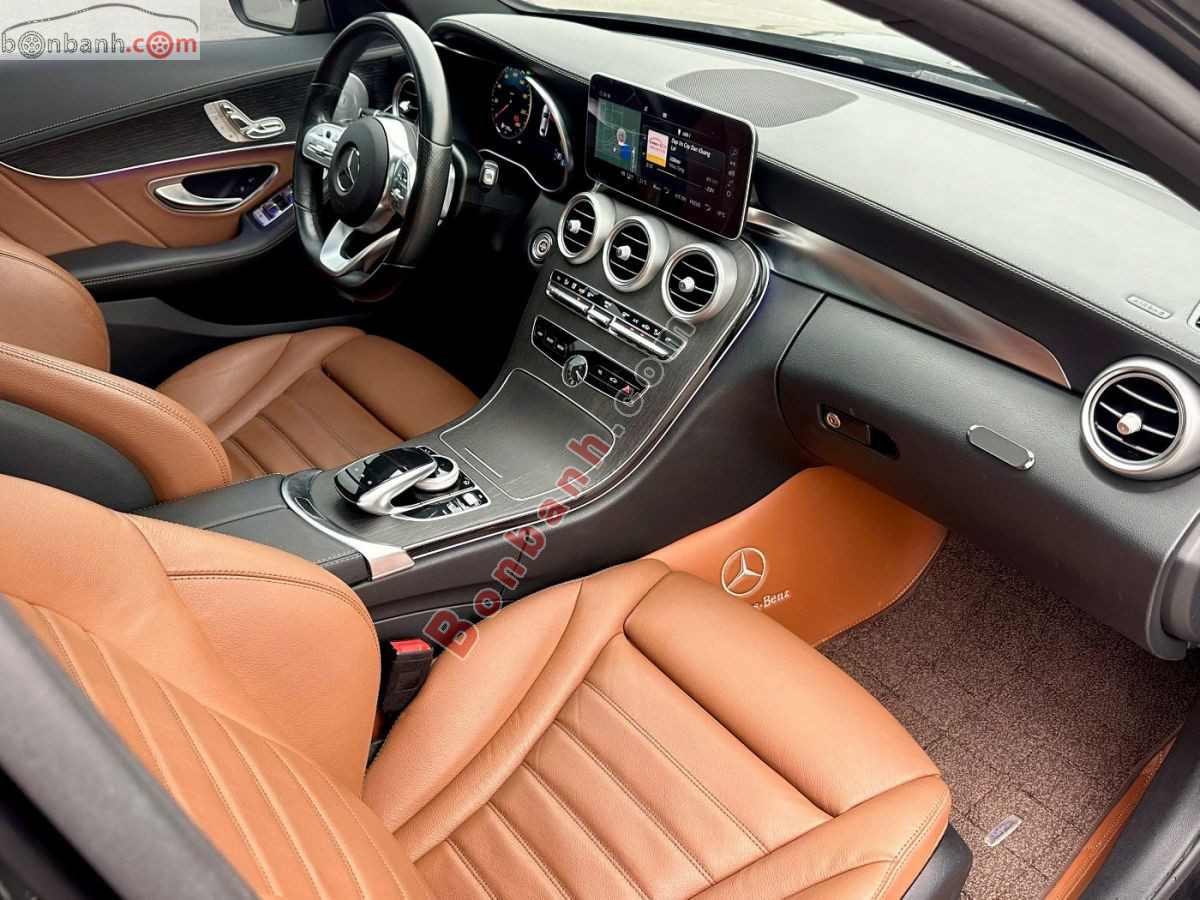 Bán ô tô Mercedes Benz C class C300 AMG - 2021 - xe cũ