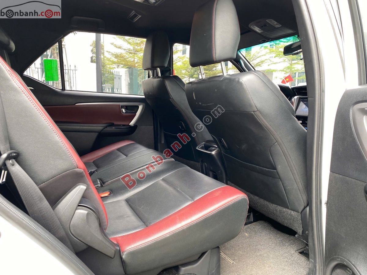 Bán ô tô Toyota Fortuner Legender 2.4L 4x2 AT - 2024 - xe cũ