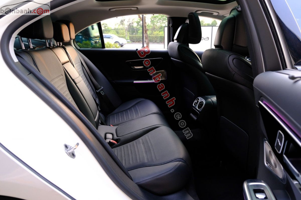 Bán ô tô Mercedes Benz C class C300 AMG - 2022 - xe cũ