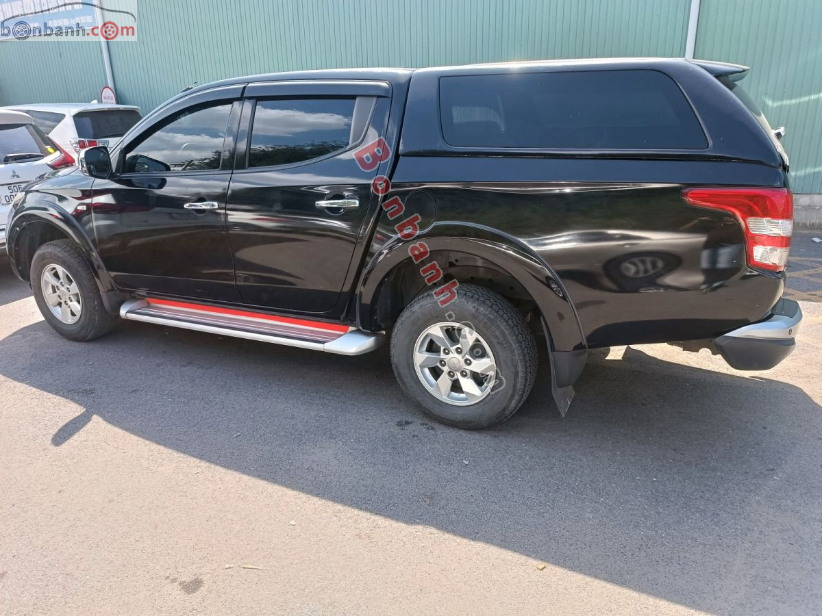 Bán ô tô Mitsubishi Triton 4x2 AT - 2017 - xe cũ