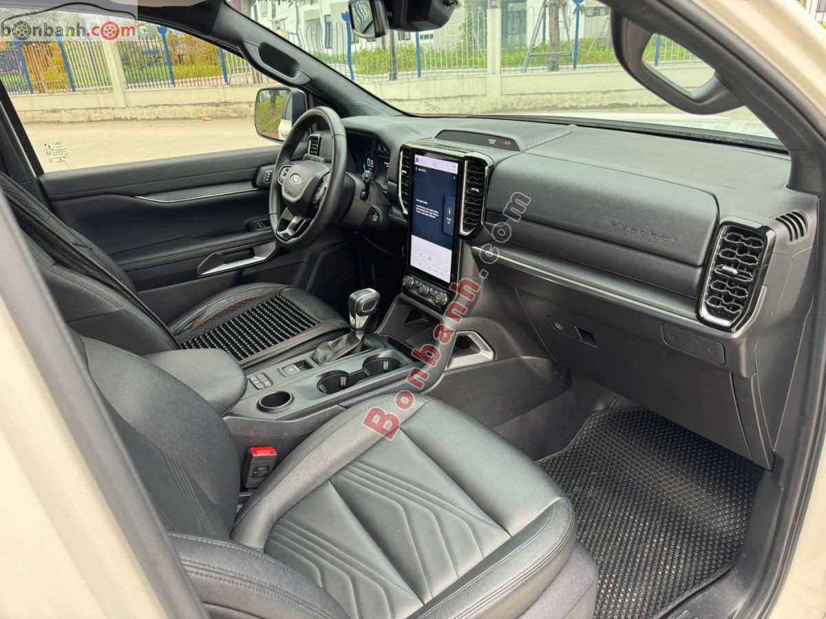 Bán ô tô Ford Everest Titanium 2.0L 4x2 AT - 2023 - xe cũ