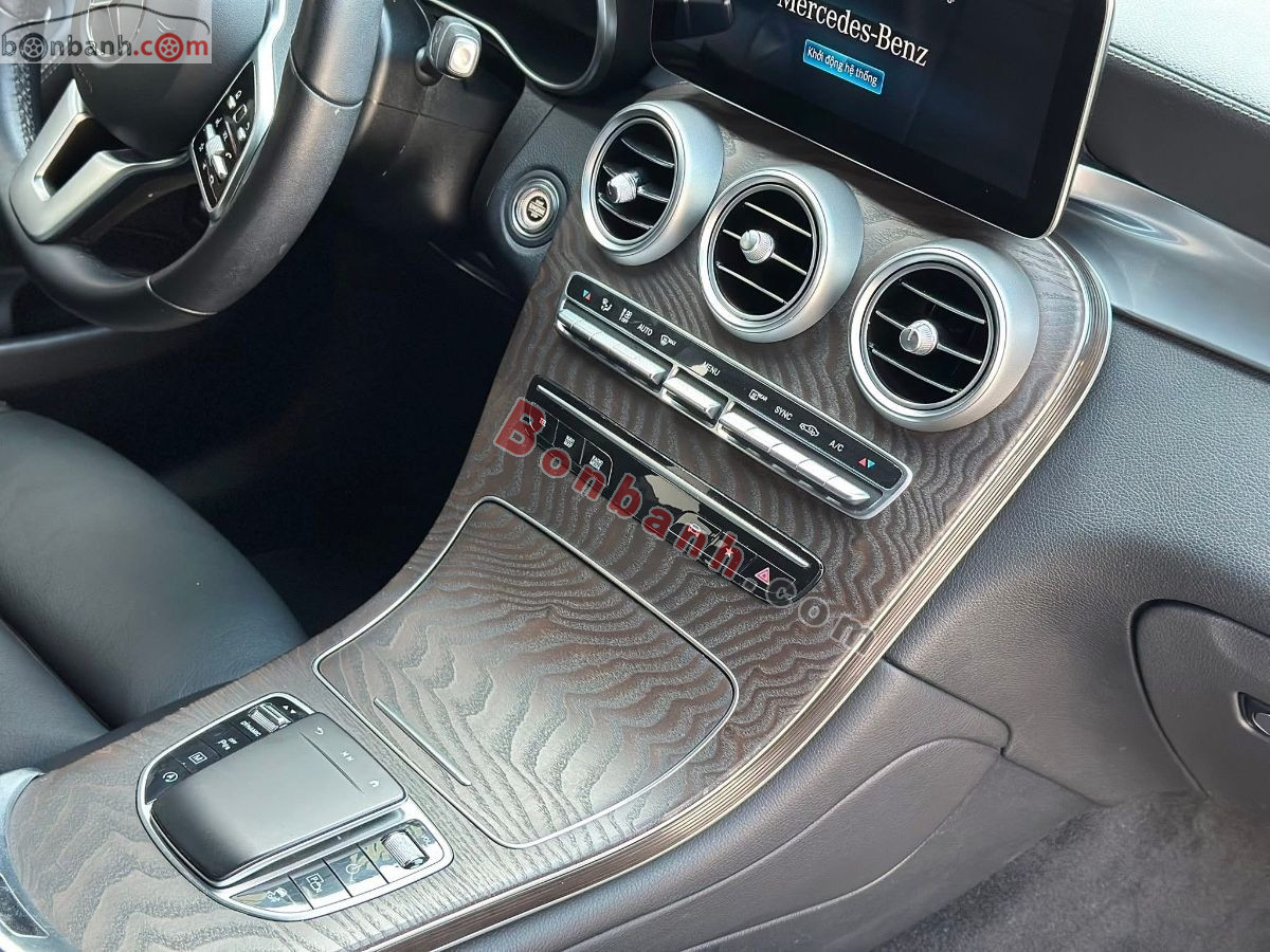 Bán ô tô Mercedes Benz GLC 200 4Matic - 2021 - xe cũ
