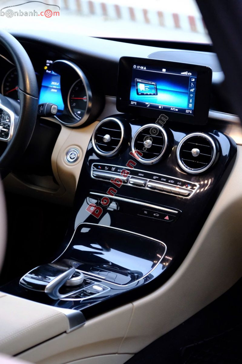 Bán ô tô Mercedes Benz C class C180 - 2020 - xe cũ