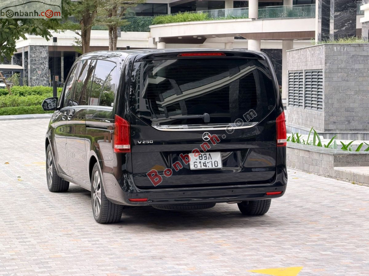 Bán ô tô Mercedes Benz V class V250 Luxury - 2022 - xe cũ