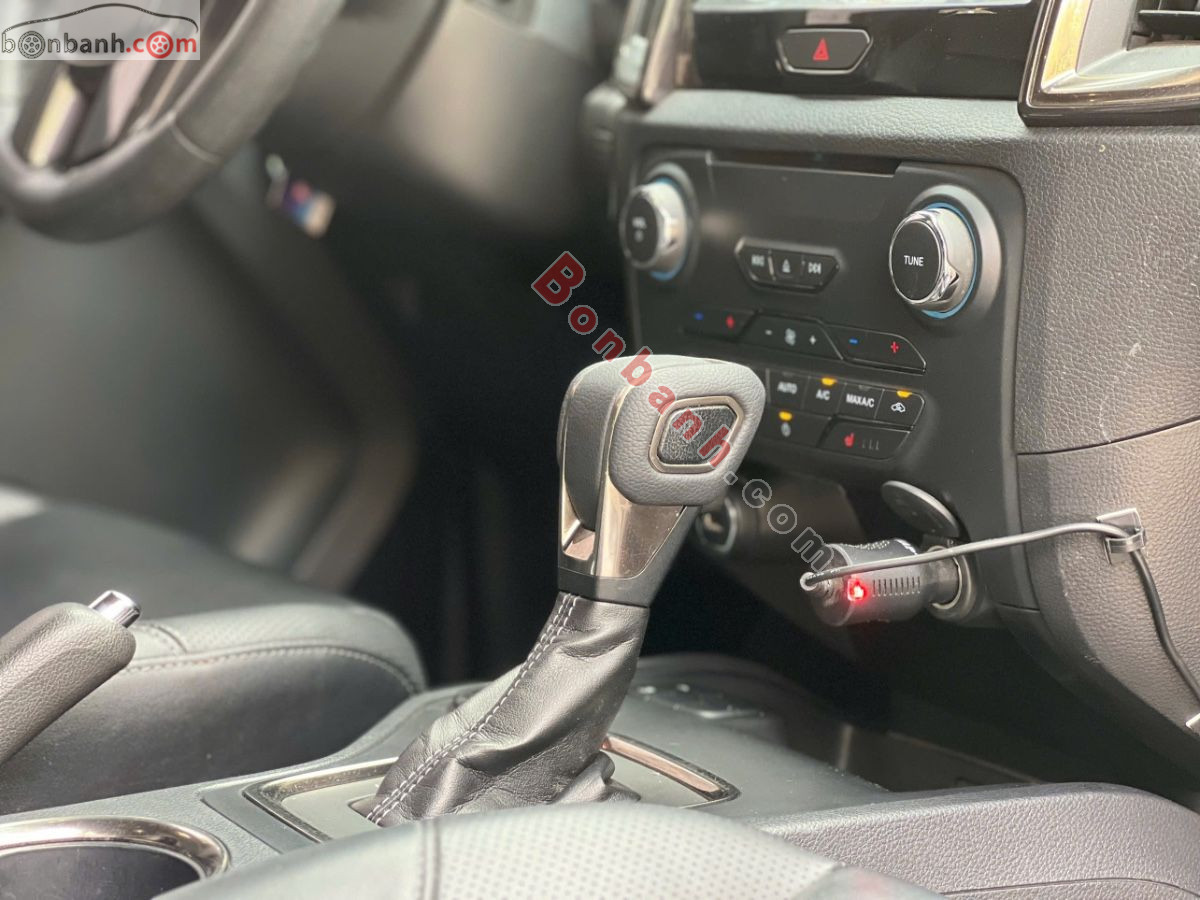 Bán ô tô Ford Everest Titanium 2.0L 4x2 AT - 2019 - xe cũ