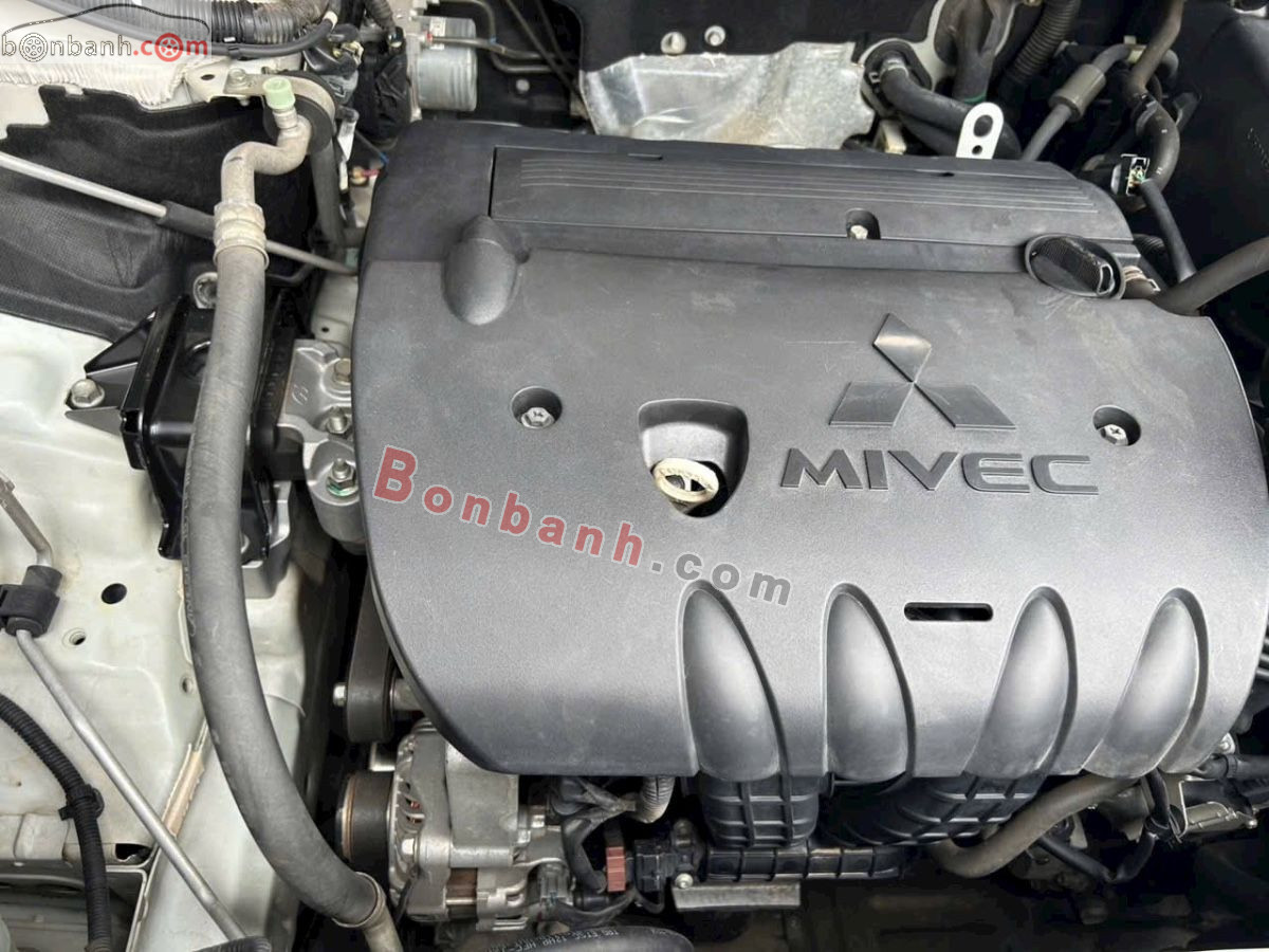 Bán ô tô Mitsubishi Outlander 2.4 CVT - 2017 - xe cũ