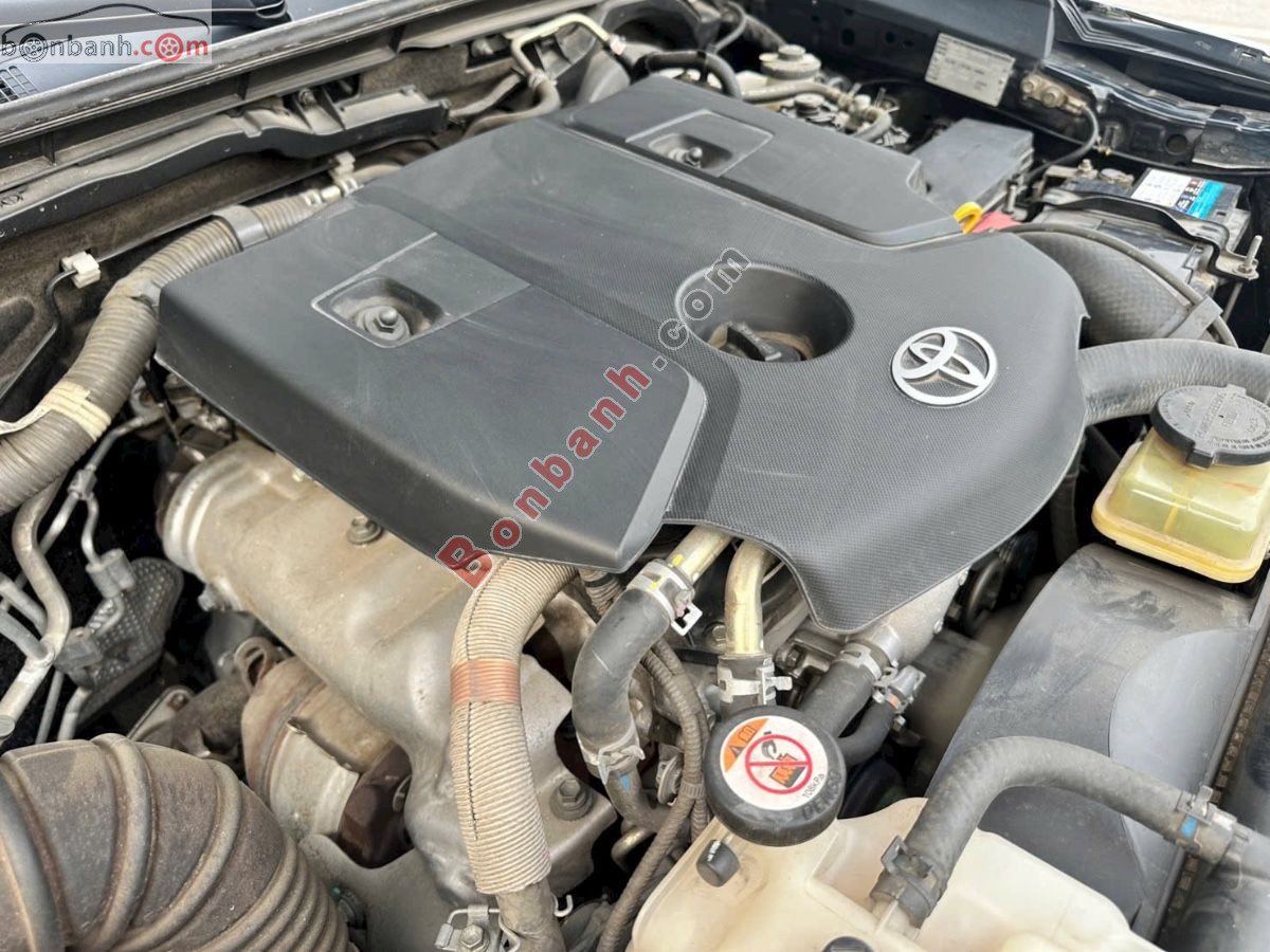 Bán ô tô Toyota Fortuner 2.8V 4x4 AT - 2019 - xe cũ