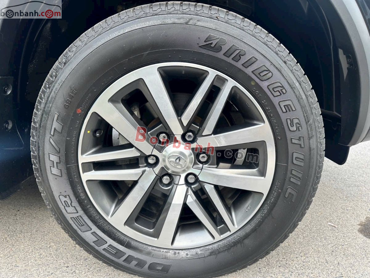 Bán ô tô Toyota Fortuner 2.8V 4x4 AT - 2019 - xe cũ