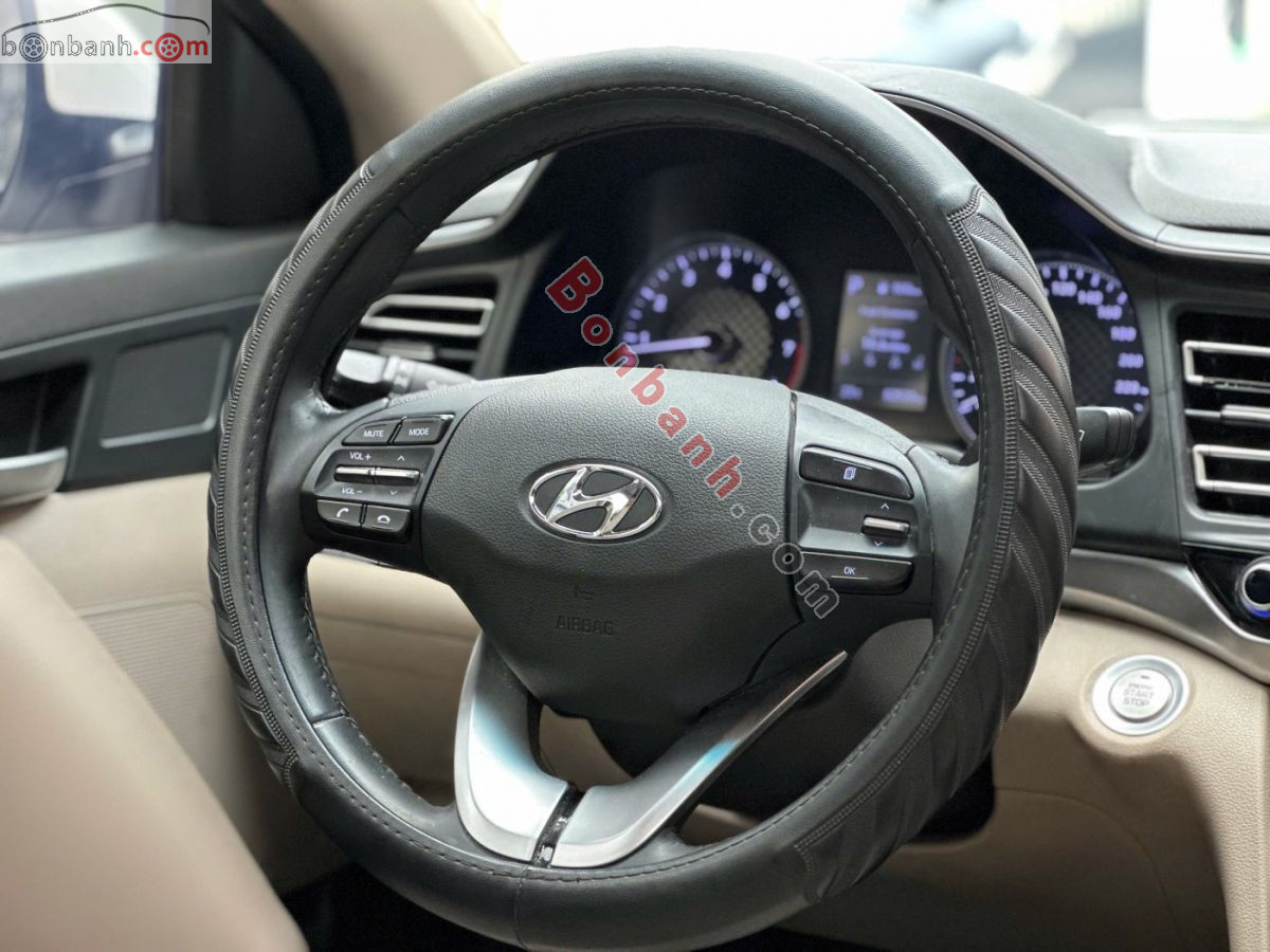 Bán ô tô Hyundai Elantra 1.6 AT - 2019 - xe cũ