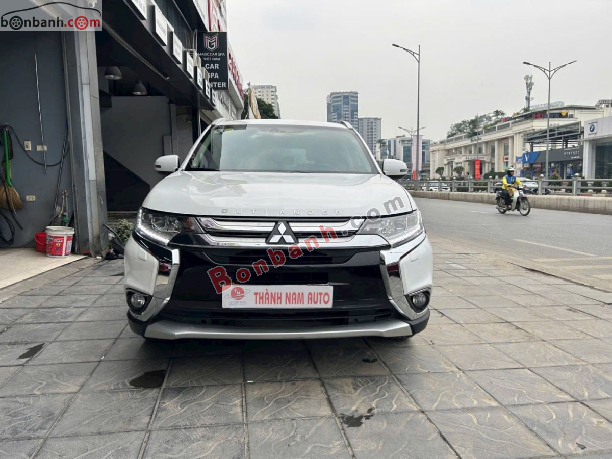 Bán ô tô Mitsubishi Outlander 2.4 CVT - 2017 - xe cũ