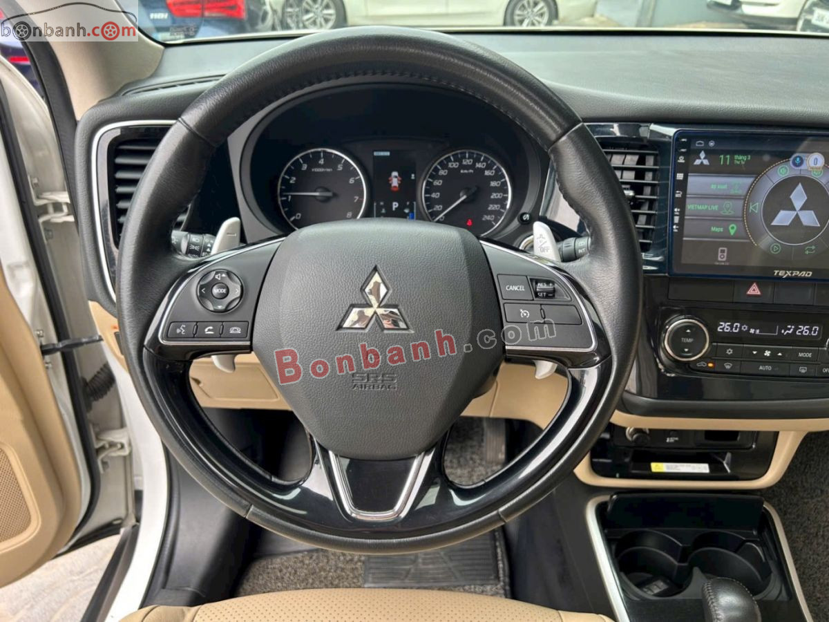 Bán ô tô Mitsubishi Outlander 2.4 CVT - 2017 - xe cũ