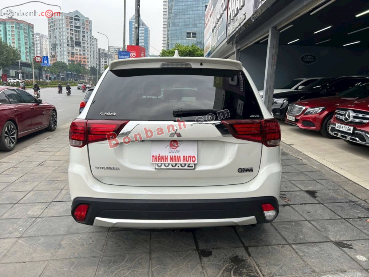Bán ô tô Mitsubishi Outlander 2.4 CVT - 2017 - xe cũ