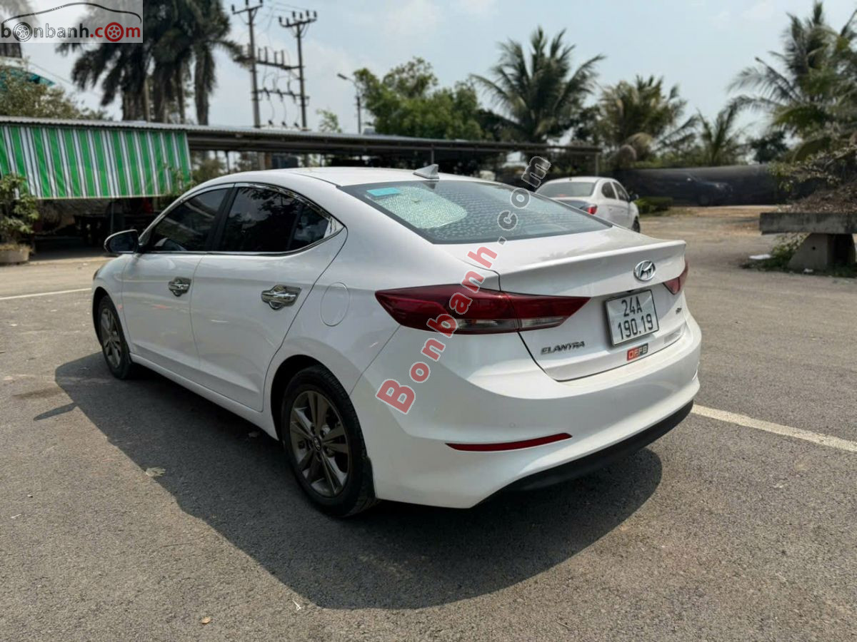 Bán ô tô Hyundai Elantra 1.6 AT - 2017 - xe cũ
