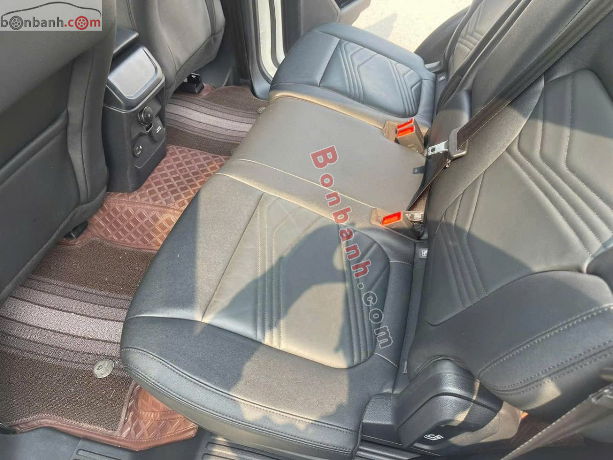 Bán ô tô Ford Everest Titanium 2.0L 4x2 AT - 2025 - xe cũ