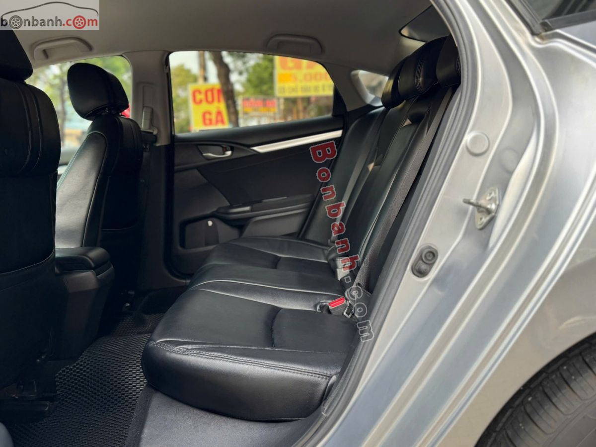 Bán ô tô Honda Civic E 1.8 AT - 2019 - xe cũ