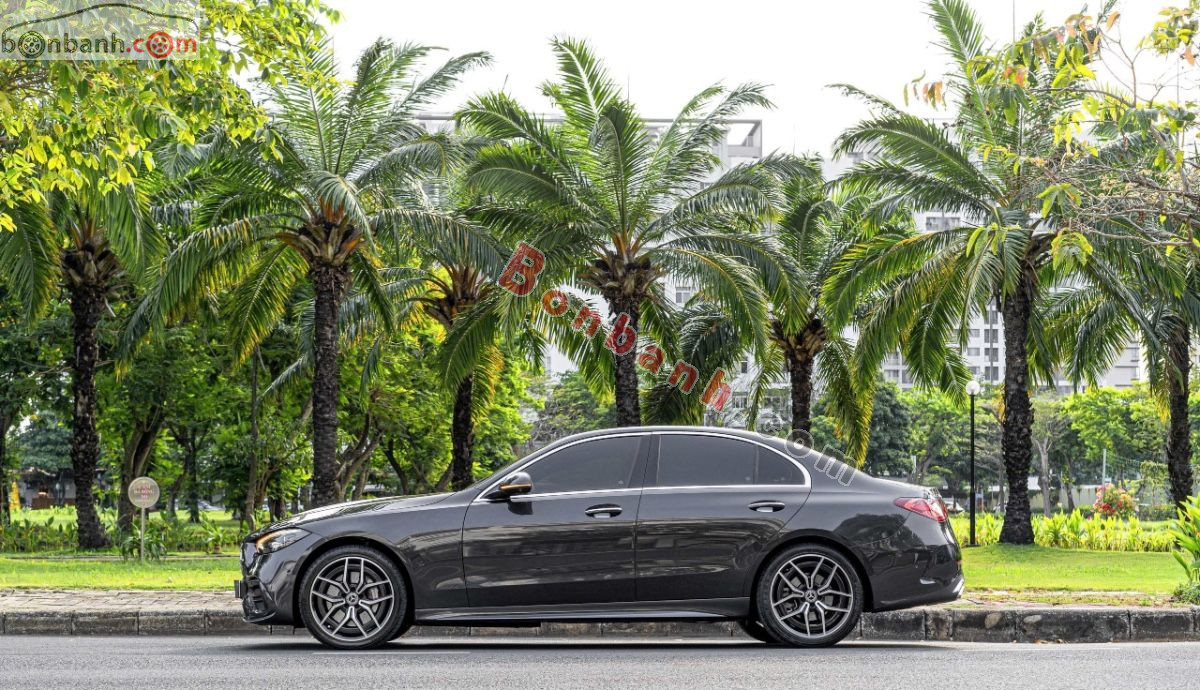 Bán ô tô Mercedes Benz C class C300 AMG - 2022 - xe cũ