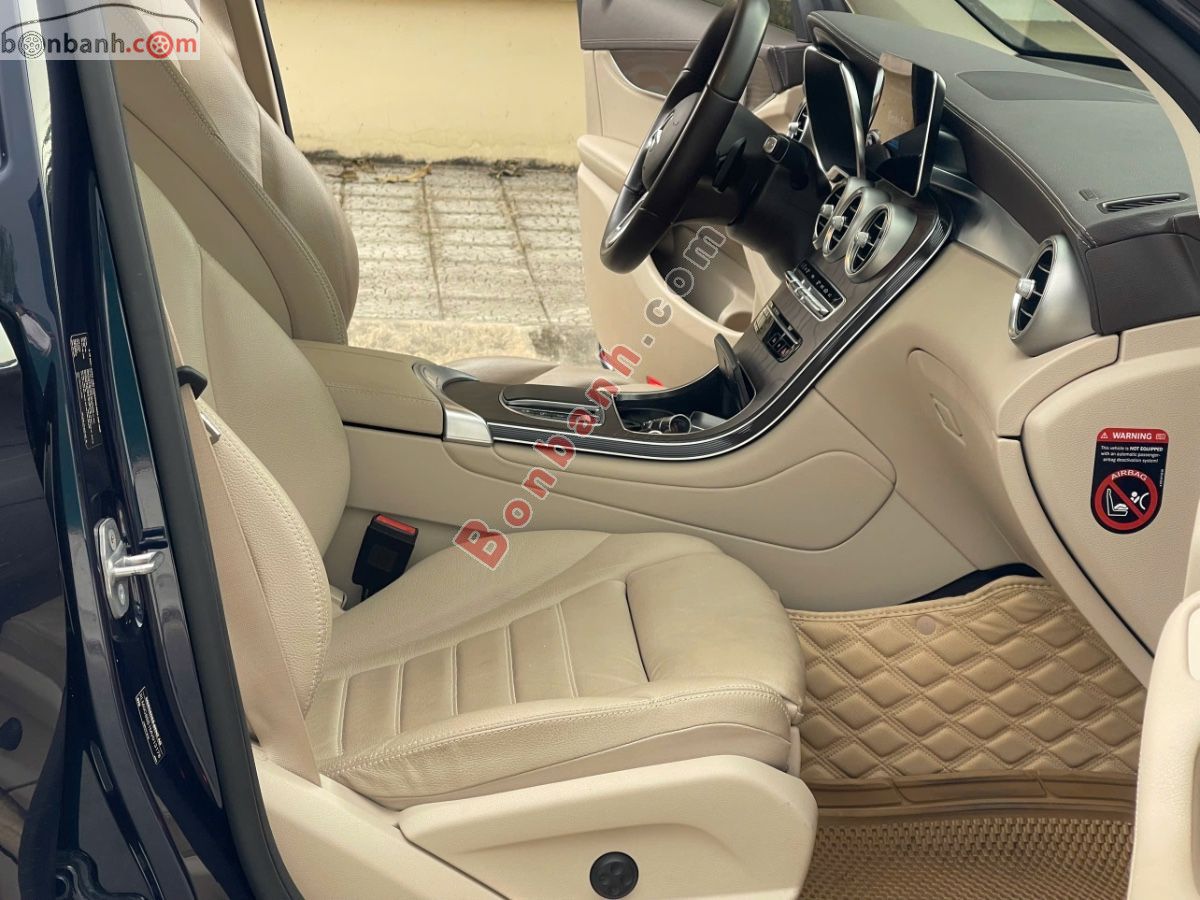 Bán ô tô Mercedes Benz GLC 200 4Matic - 2021 - xe cũ