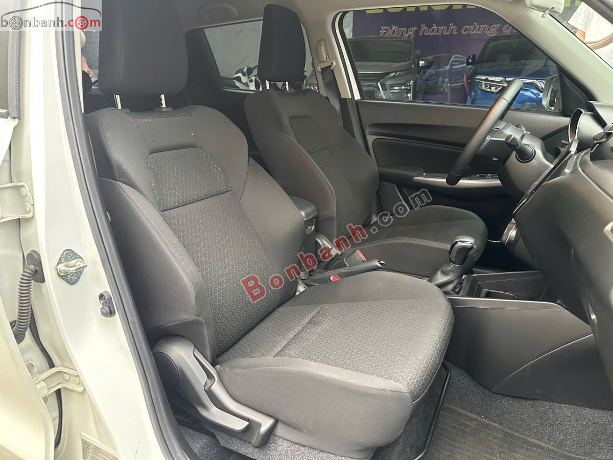 Bán ô tô Suzuki Swift GLX 1.2 AT - 2023 - xe cũ