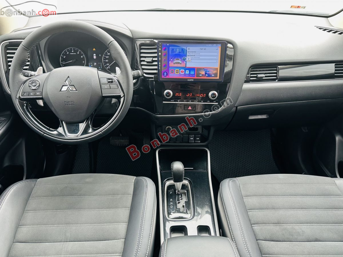 Bán ô tô Mitsubishi Outlander 2.0 CVT - 2022 - xe cũ
