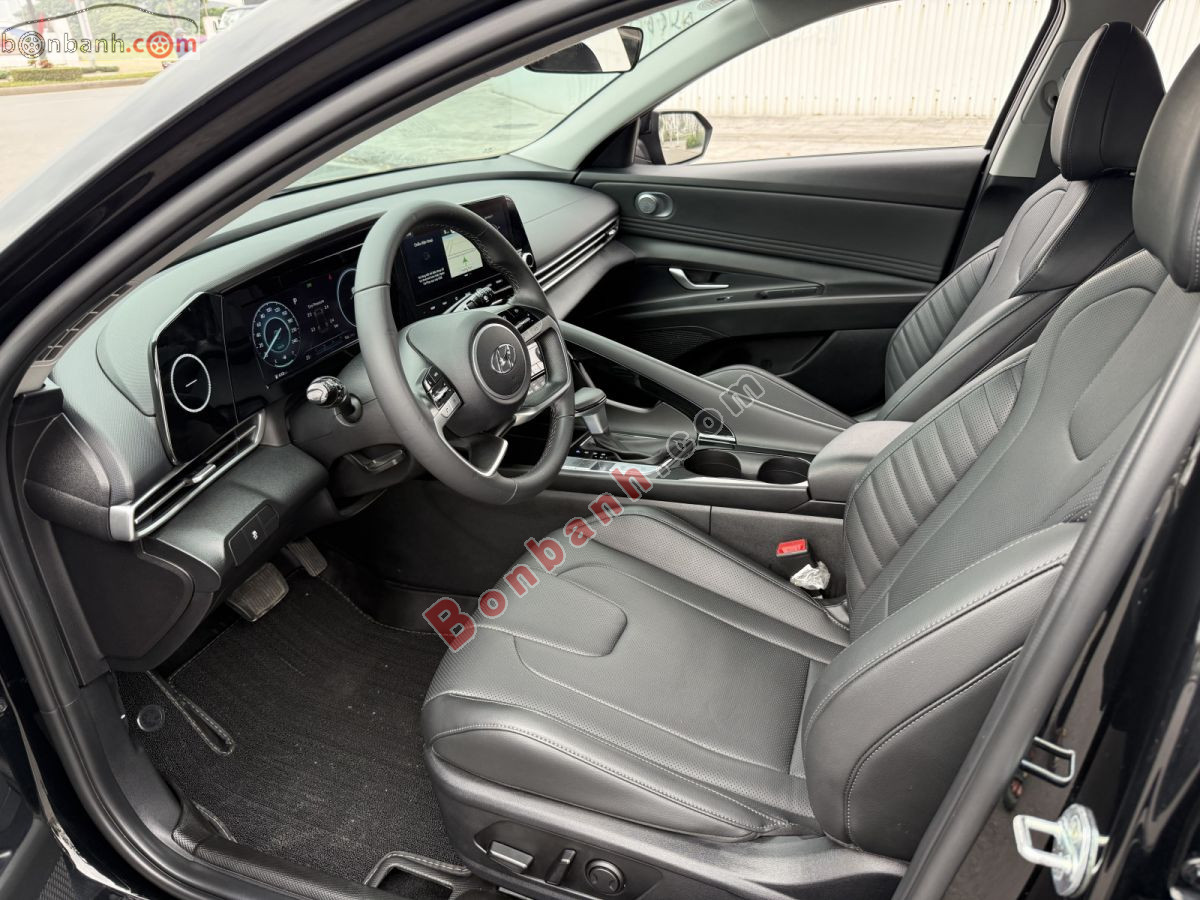 Bán ô tô Hyundai Elantra 2.0 AT Cao cấp - 2023 - xe cũ