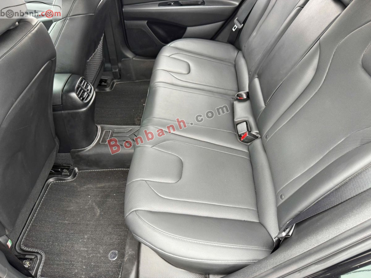 Bán ô tô Hyundai Elantra 2.0 AT Cao cấp - 2023 - xe cũ