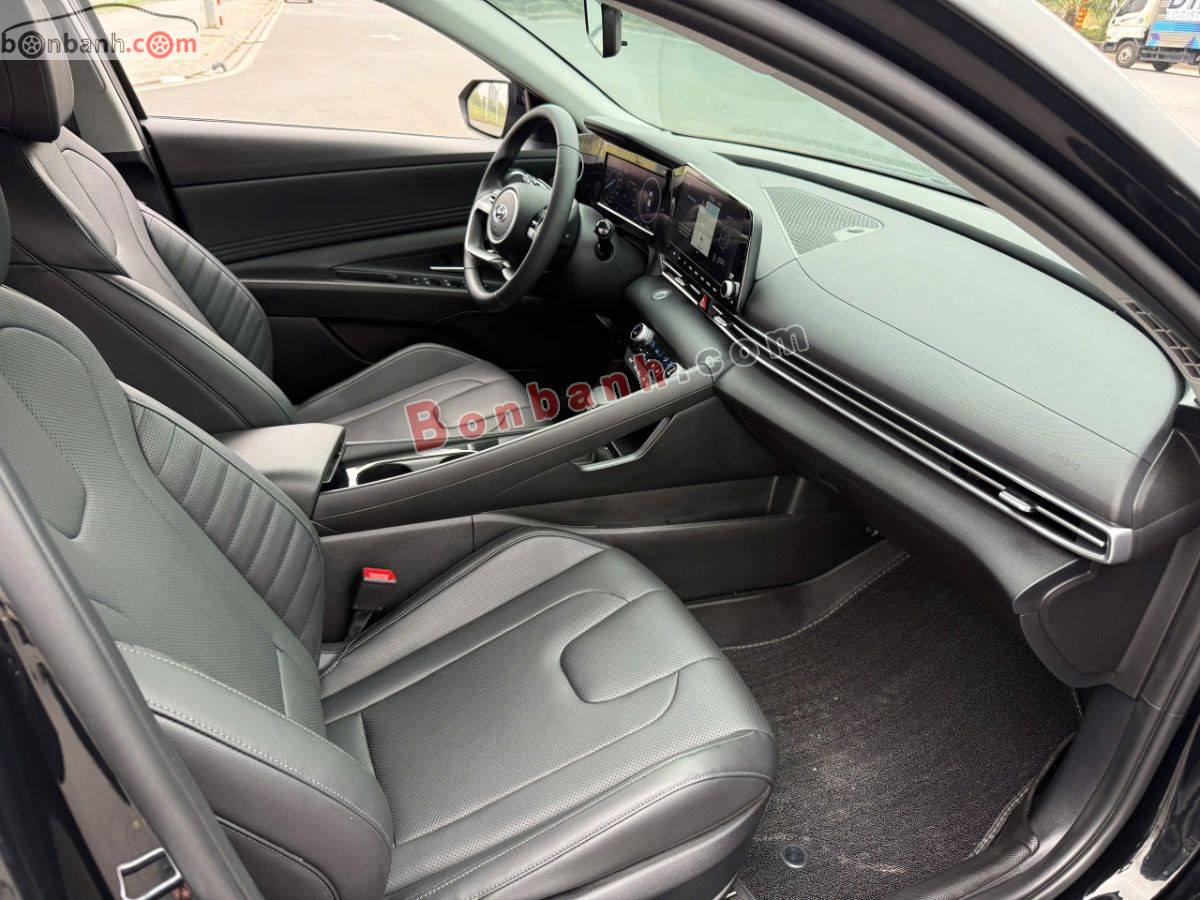 Bán ô tô Hyundai Elantra 2.0 AT Cao cấp - 2023 - xe cũ