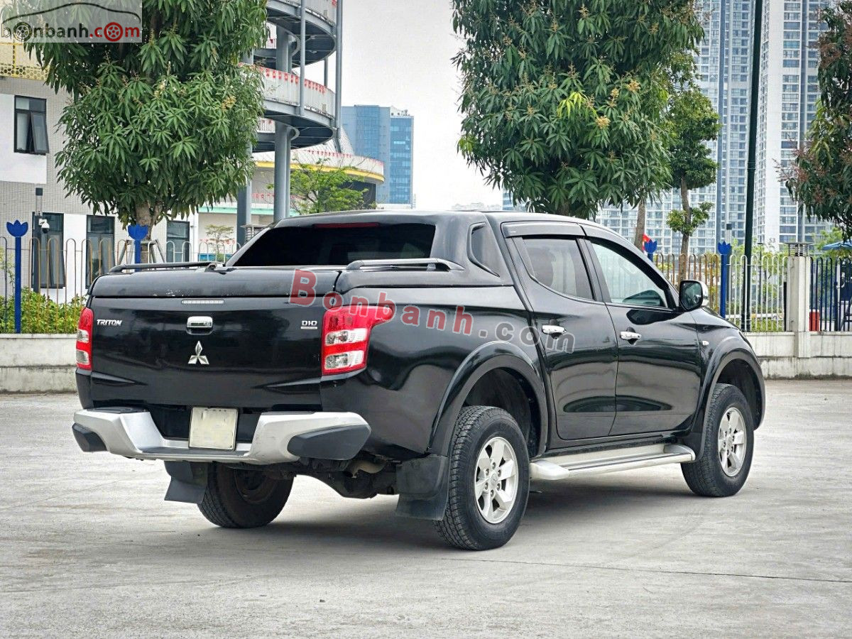 Bán ô tô Mitsubishi Triton 4x2 AT - 2018 - xe cũ