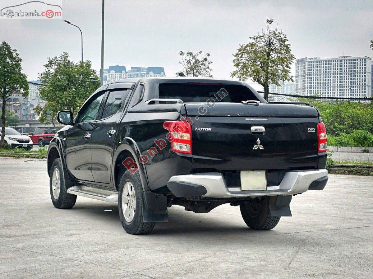 Bán ô tô Mitsubishi Triton 4x2 AT - 2018 - xe cũ