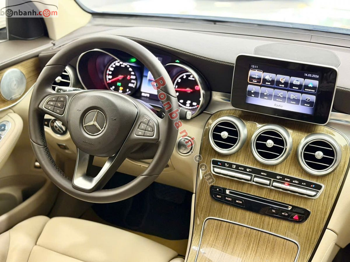 Bán ô tô Mercedes Benz GLC 250 4Matic - 2018 - xe cũ