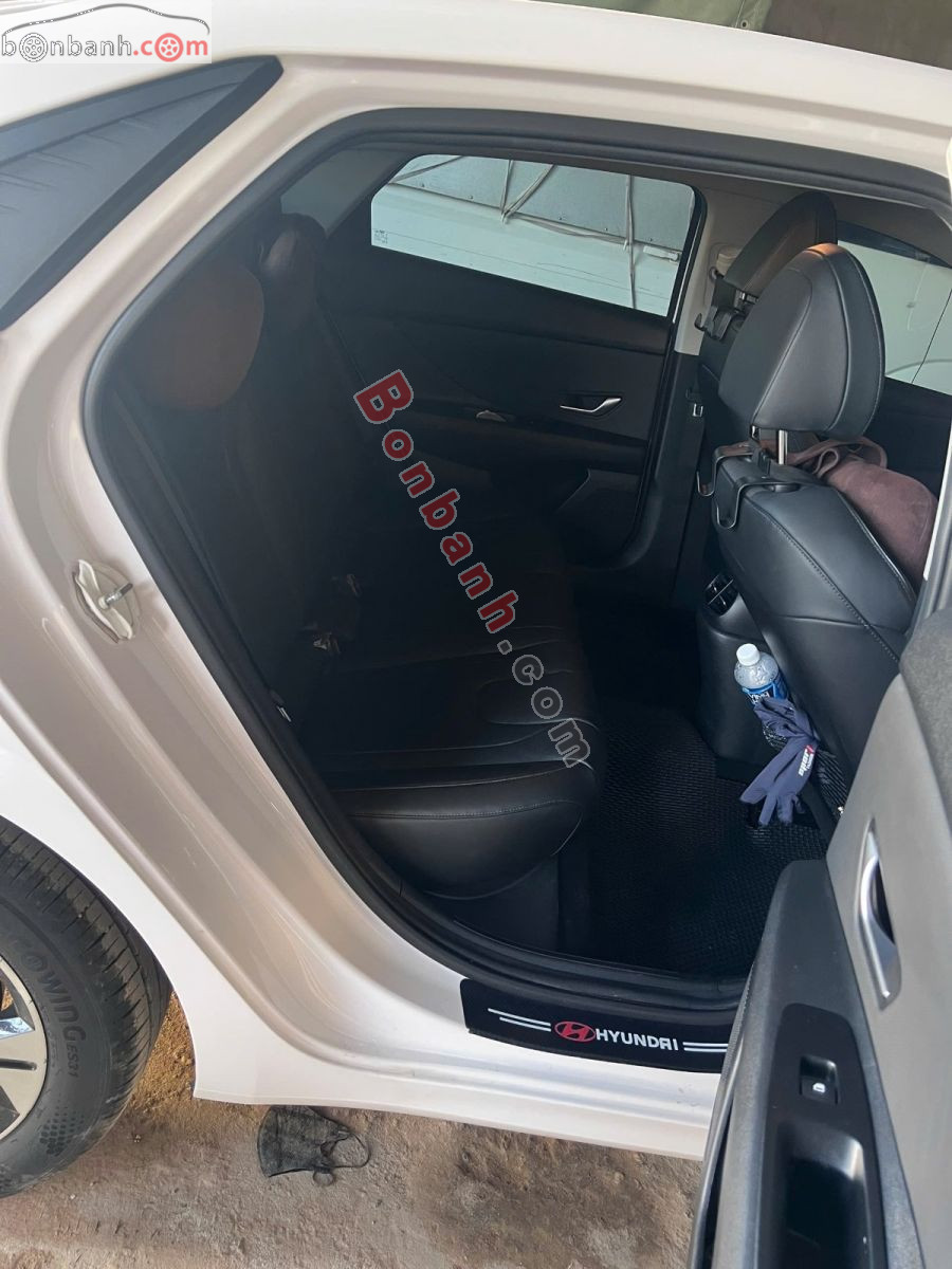 Bán ô tô Hyundai Elantra 1.6 AT Đặc biệt - 2024 - xe cũ