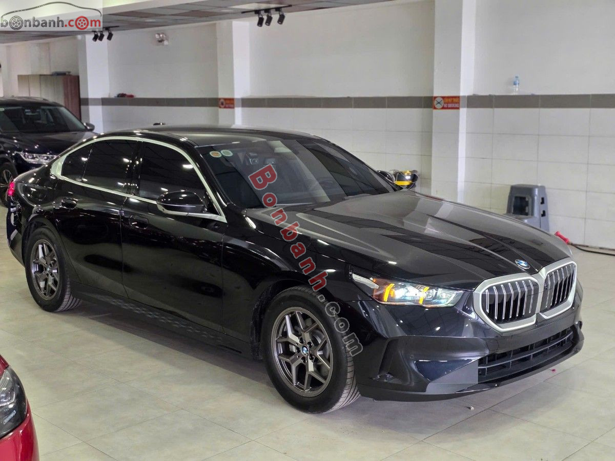 Bán ô tô BMW 5 Series 520i - 2024 - xe cũ