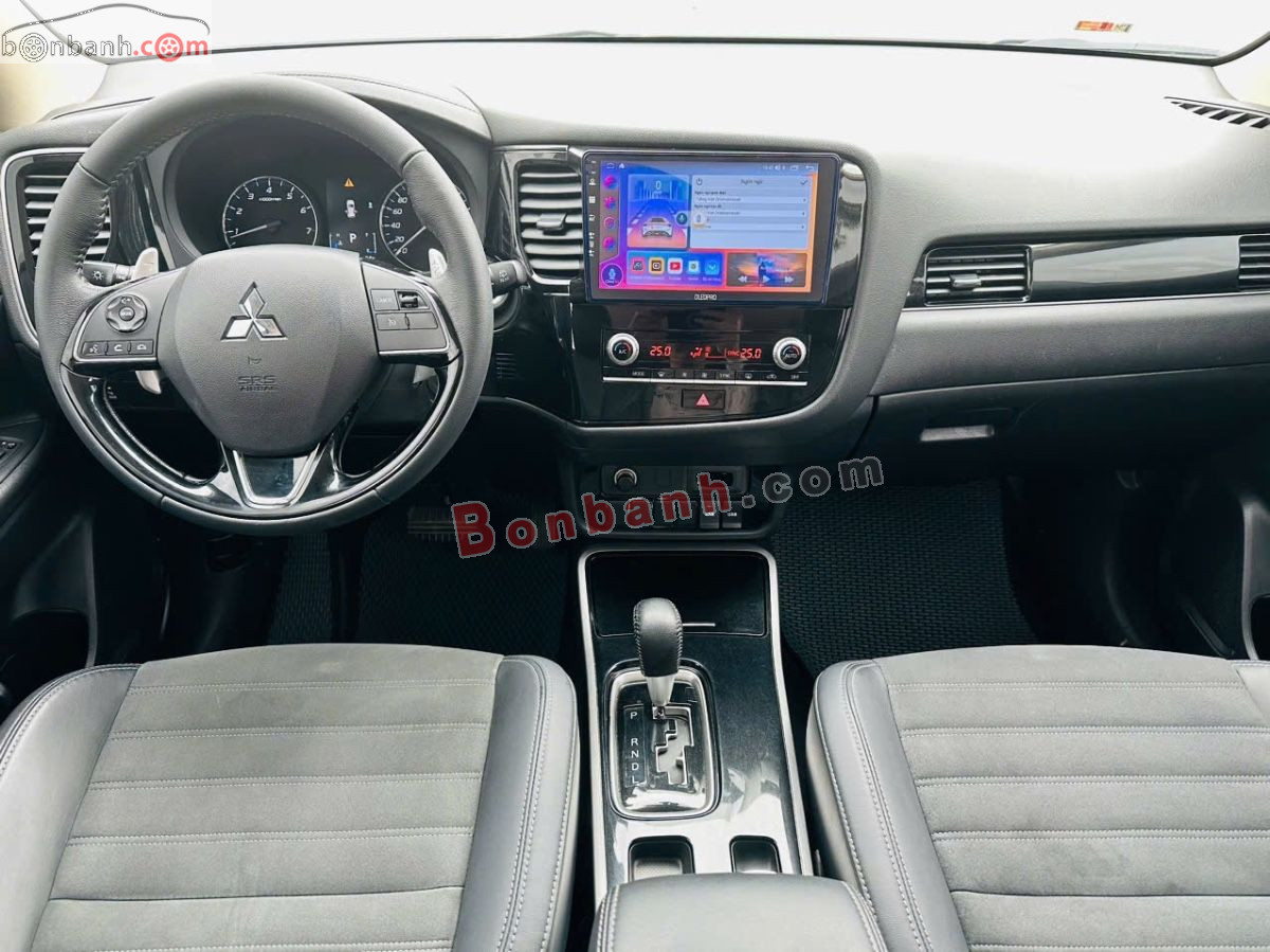 Bán ô tô Mitsubishi Outlander 2.0 CVT - 2022 - xe cũ