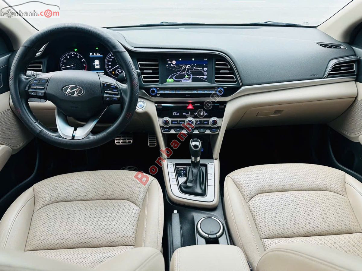 Bán ô tô Hyundai Elantra 2.0 AT - 2021 - xe cũ