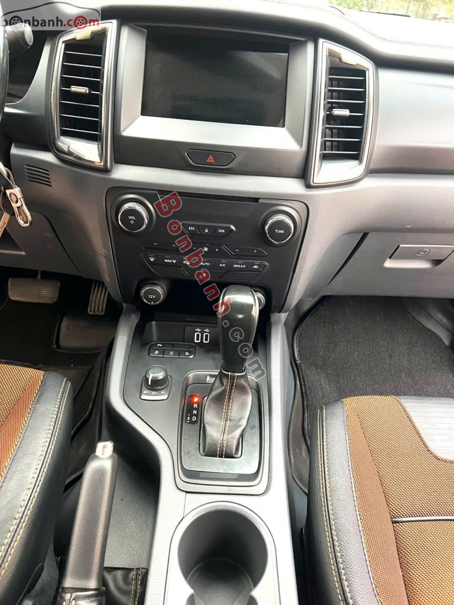 Bán ô tô Ford Ranger Wildtrak 3.2L 4x4 AT - 2016 - xe cũ