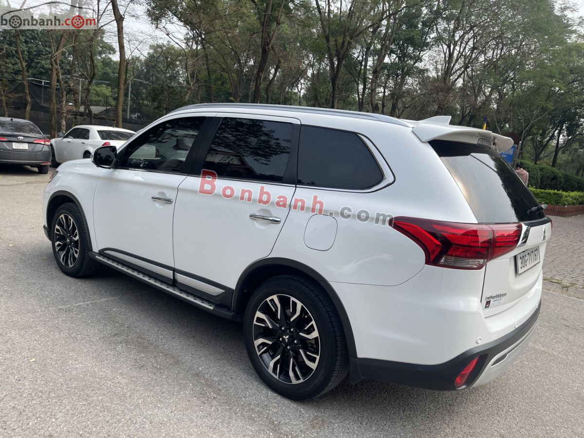 Bán ô tô Mitsubishi Outlander 2.0 CVT Premium - 2020 - xe cũ