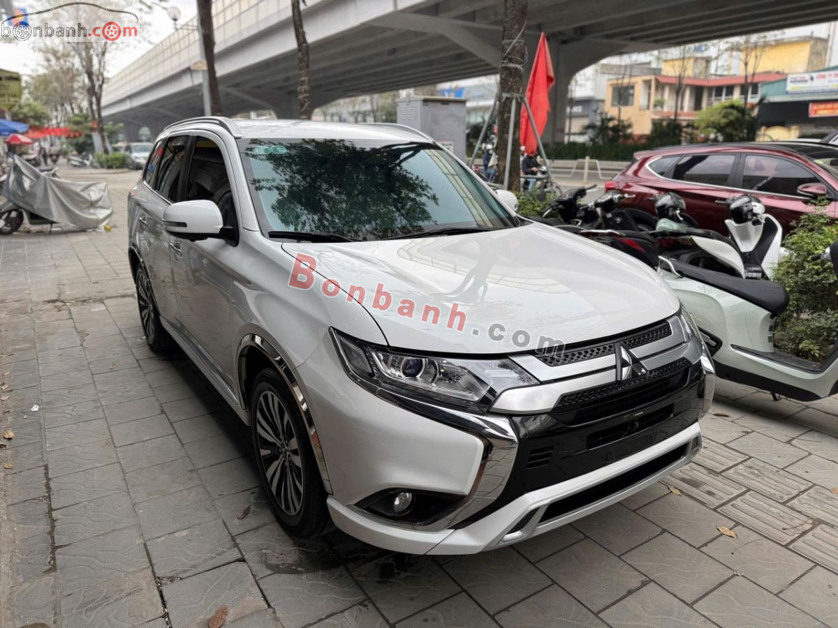 Bán ô tô Mitsubishi Outlander 2.0 CVT - 2023 - xe cũ