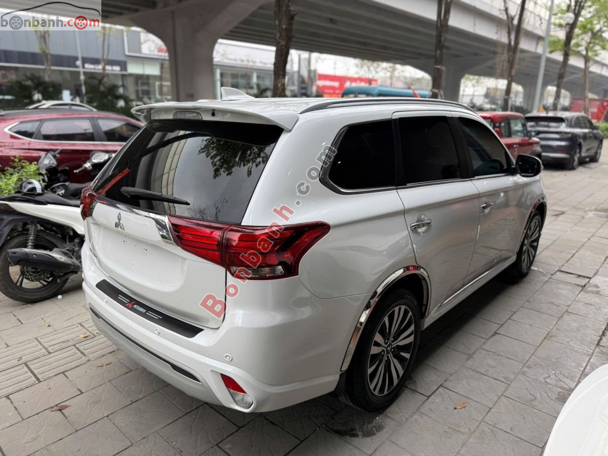 Bán ô tô Mitsubishi Outlander 2.0 CVT - 2023 - xe cũ
